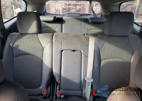 2014 Chevrolet Traverse Ls из США, поврежденный, VIN 1GNKRFKD9EJ220117